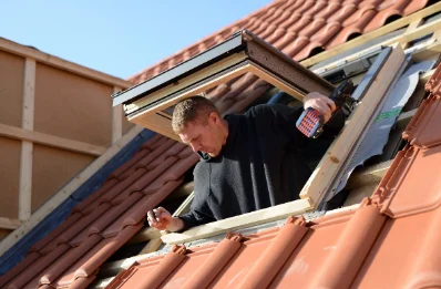 Pose de fenêtres de toit Velux à Crenans